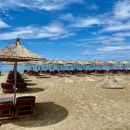 201 Meridiano View *