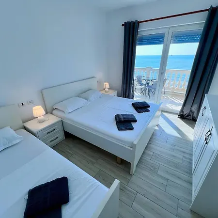 201 Meridiano View *